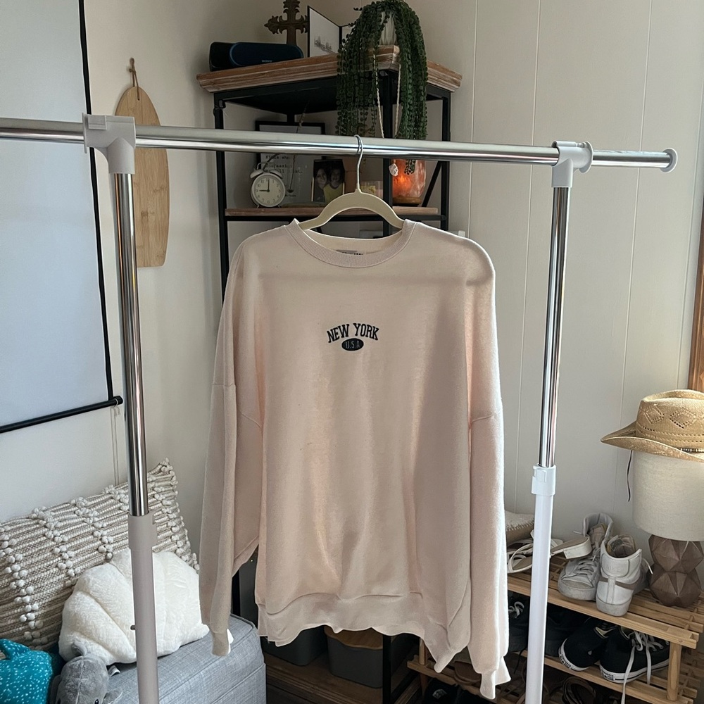 Cream Sweatshirt with New York Logo